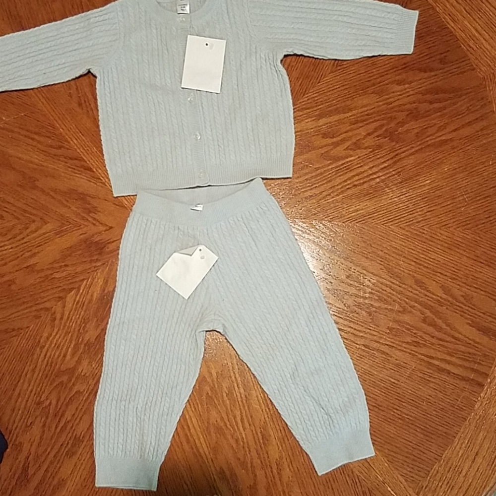 Infant Cashmere Sweater Set